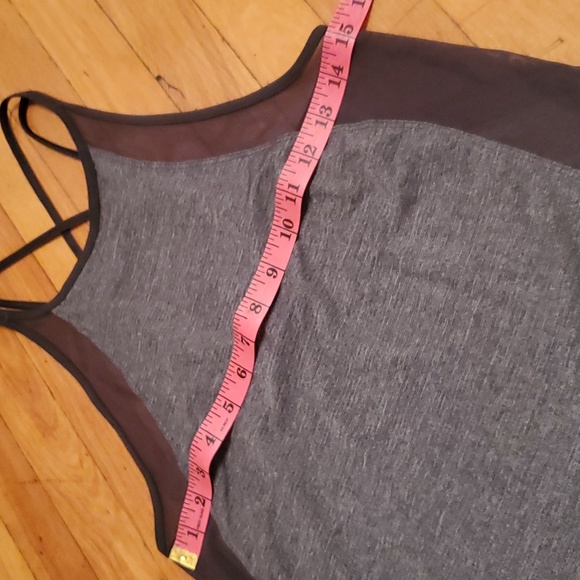 Lululemon Run Off Route tank top. Mesh. Green army + grey. Women size 8 - Picture 9 of 11
